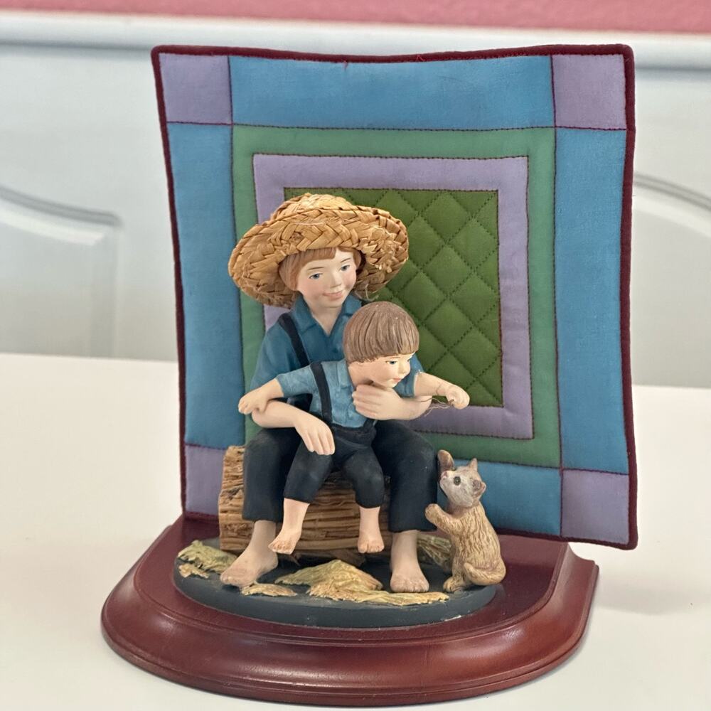 Willitts Amish Heritage Collection #30013 Eli and Benjamin Mini Quilt